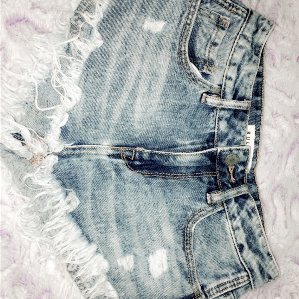 Jean shorts!!